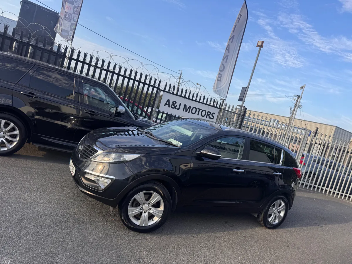 13 Kia Sportage 1.7 Glass Roof - Image 3
