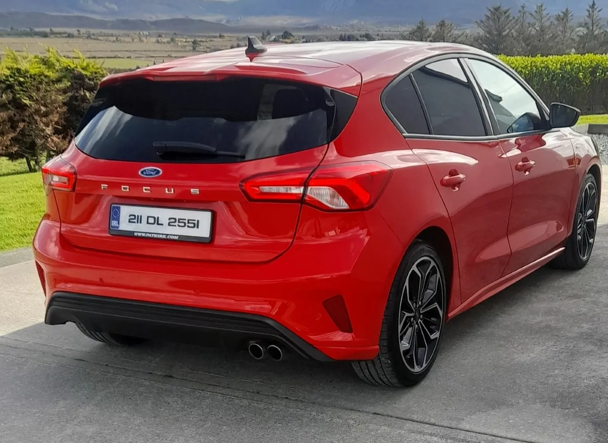 🔴Ford Focus 2021 ST Line X Edition 5DR Auto - Image 3