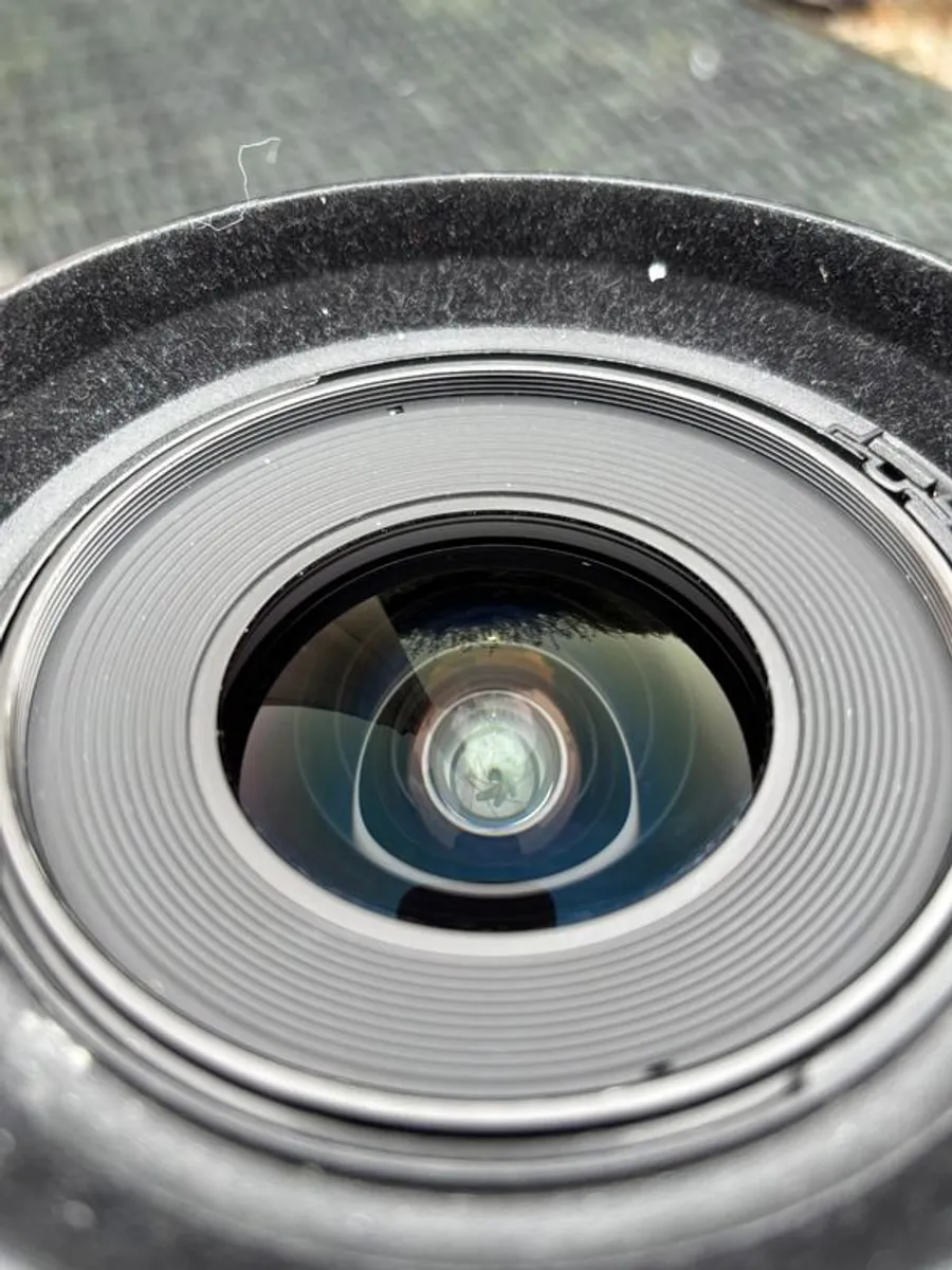 Canon TS-E 24mm 1:3.5 L MKII tilt shift lens - Image 2