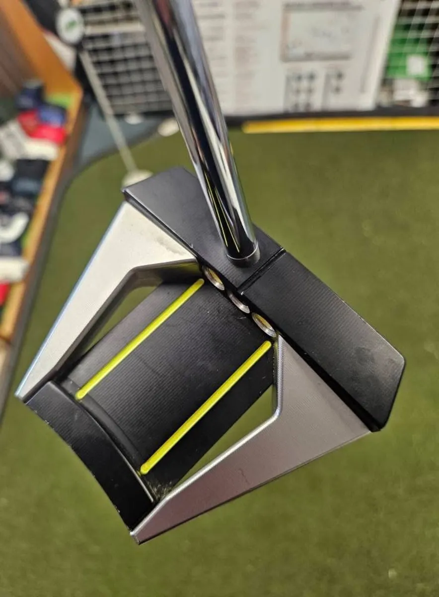 Scotty Cameron Phantom 6 Putter - Image 3