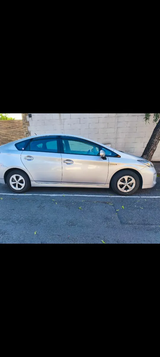 Toyota Prius G 2014 1.8 Petrol Hybrid 58,900 - Image 3
