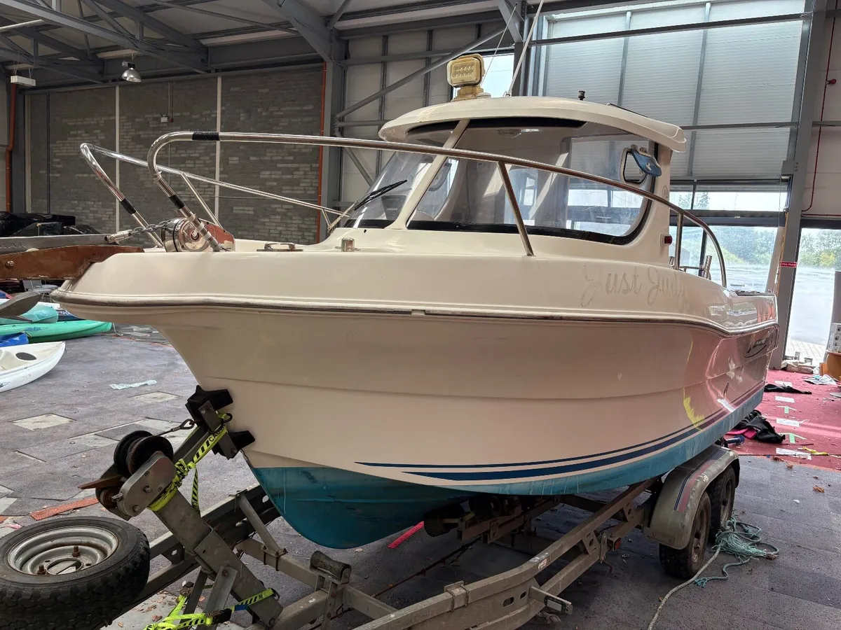 Quicksilver 640 Pilothouse – - Image 1