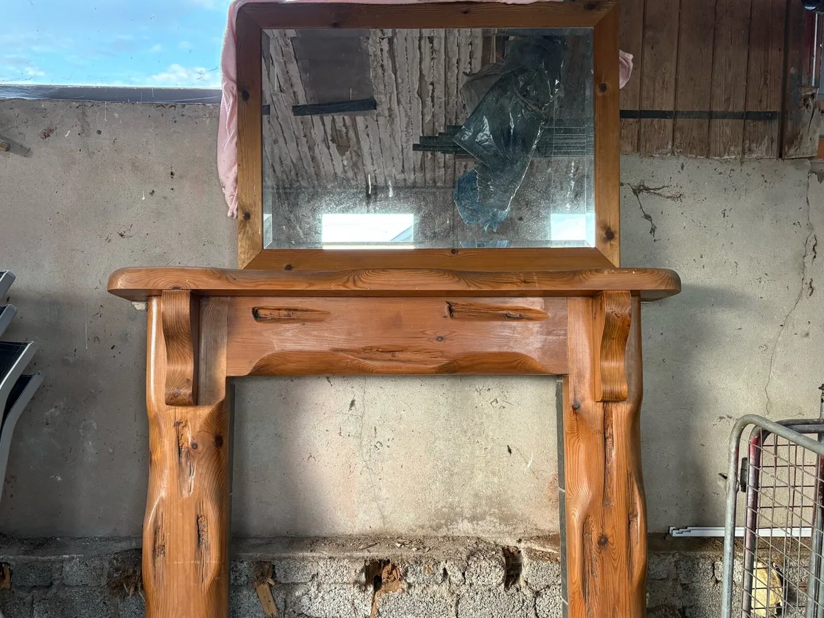 Fireplace and mirror - Image 1