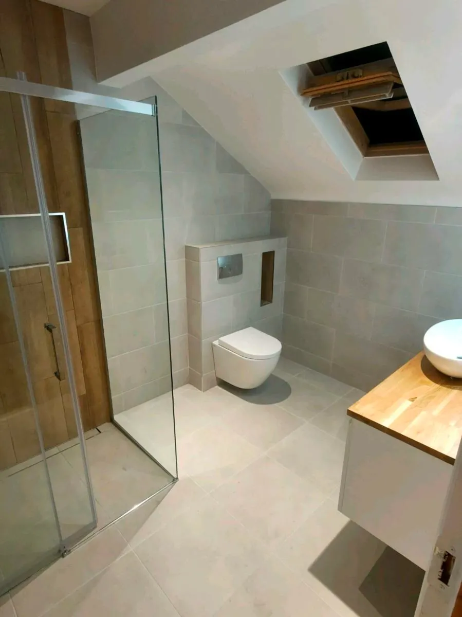Comprehensive bathroom renovation - Image 2