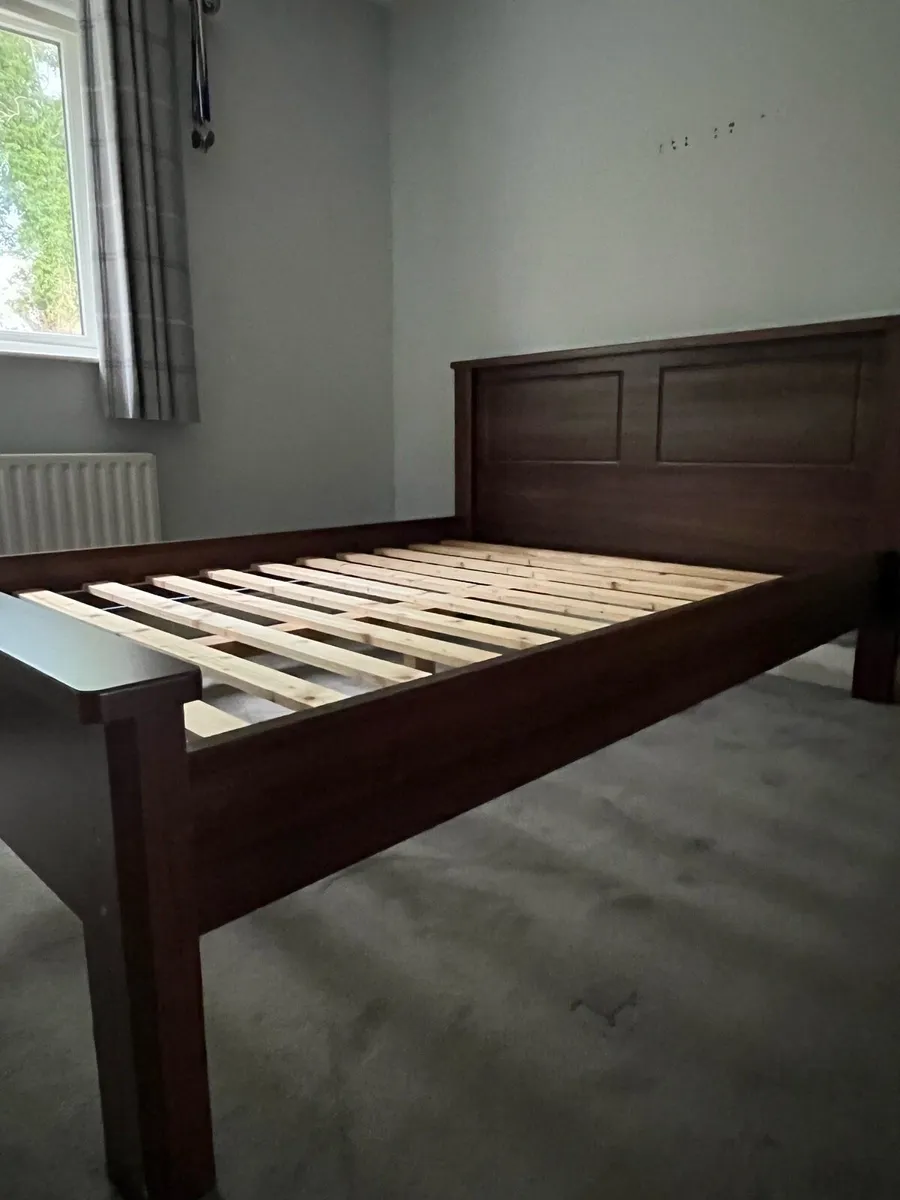 Bed - Image 1