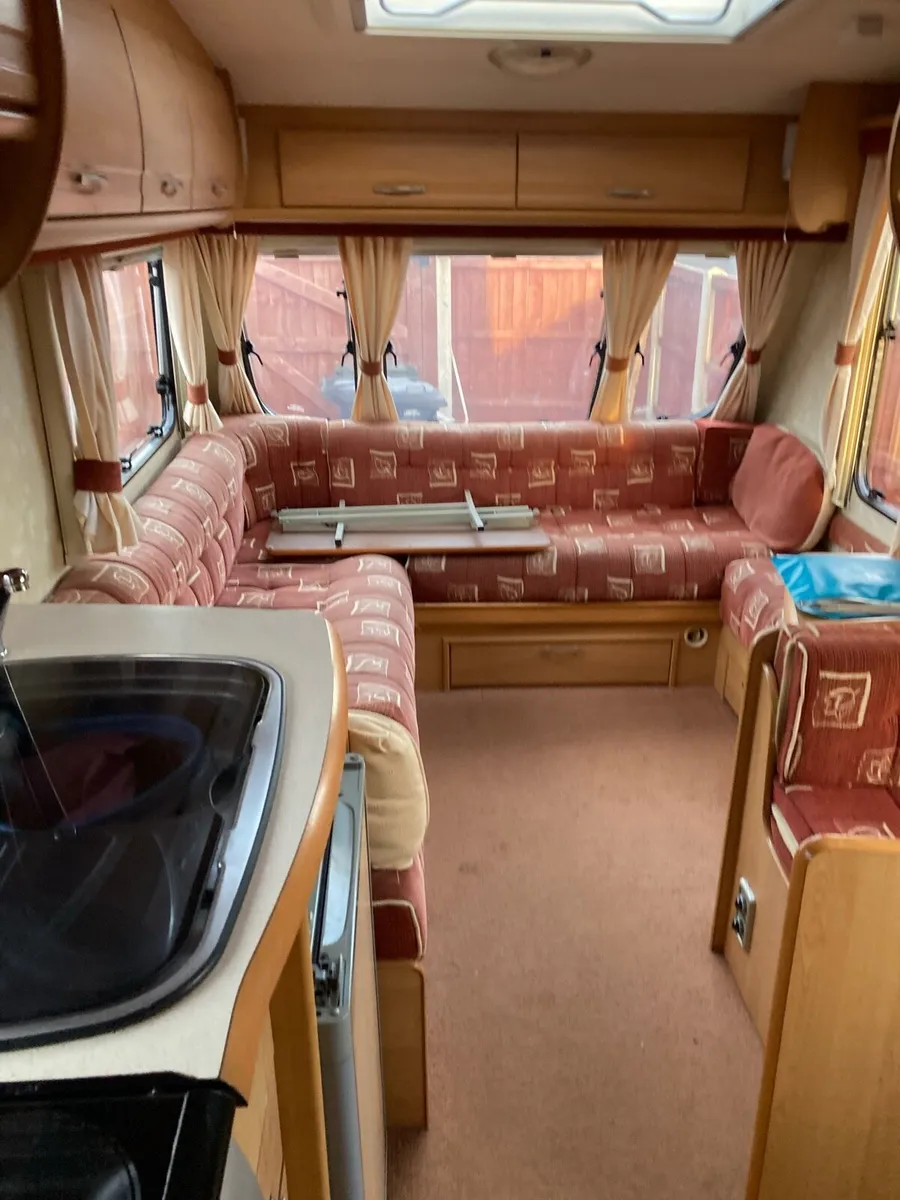 Caravan - Image 4