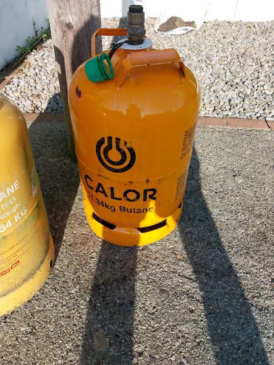 Two Empty Gas Cylinders.  €15each - Image 3
