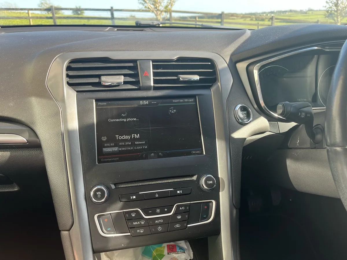 Ford Mondeo Titanium 5D 2.0TD - Image 3