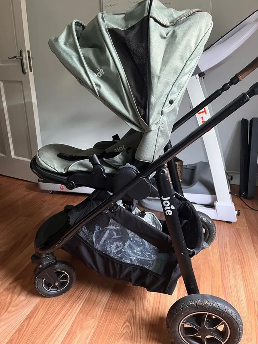 Joie Versatrax Travel System - Image 3