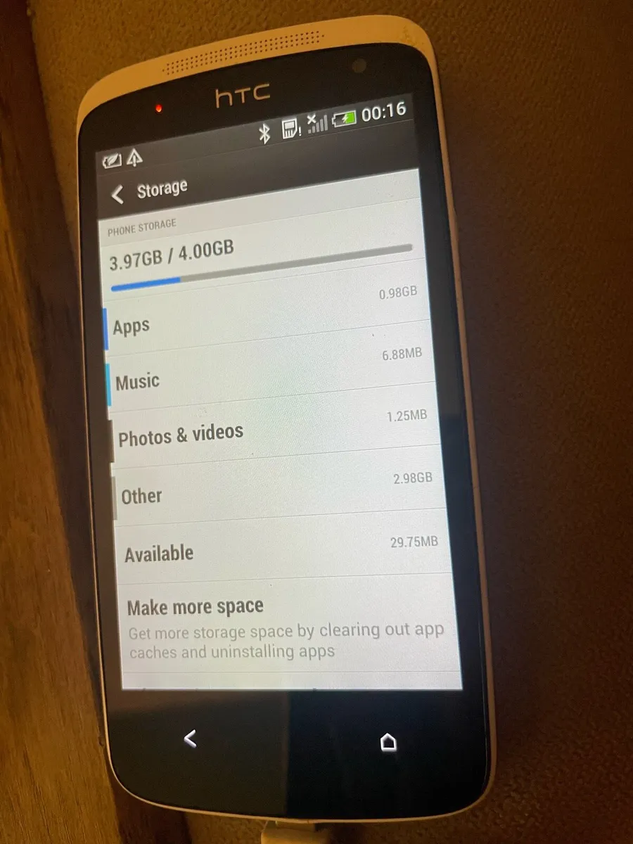HTC desire 500 phone - Image 2