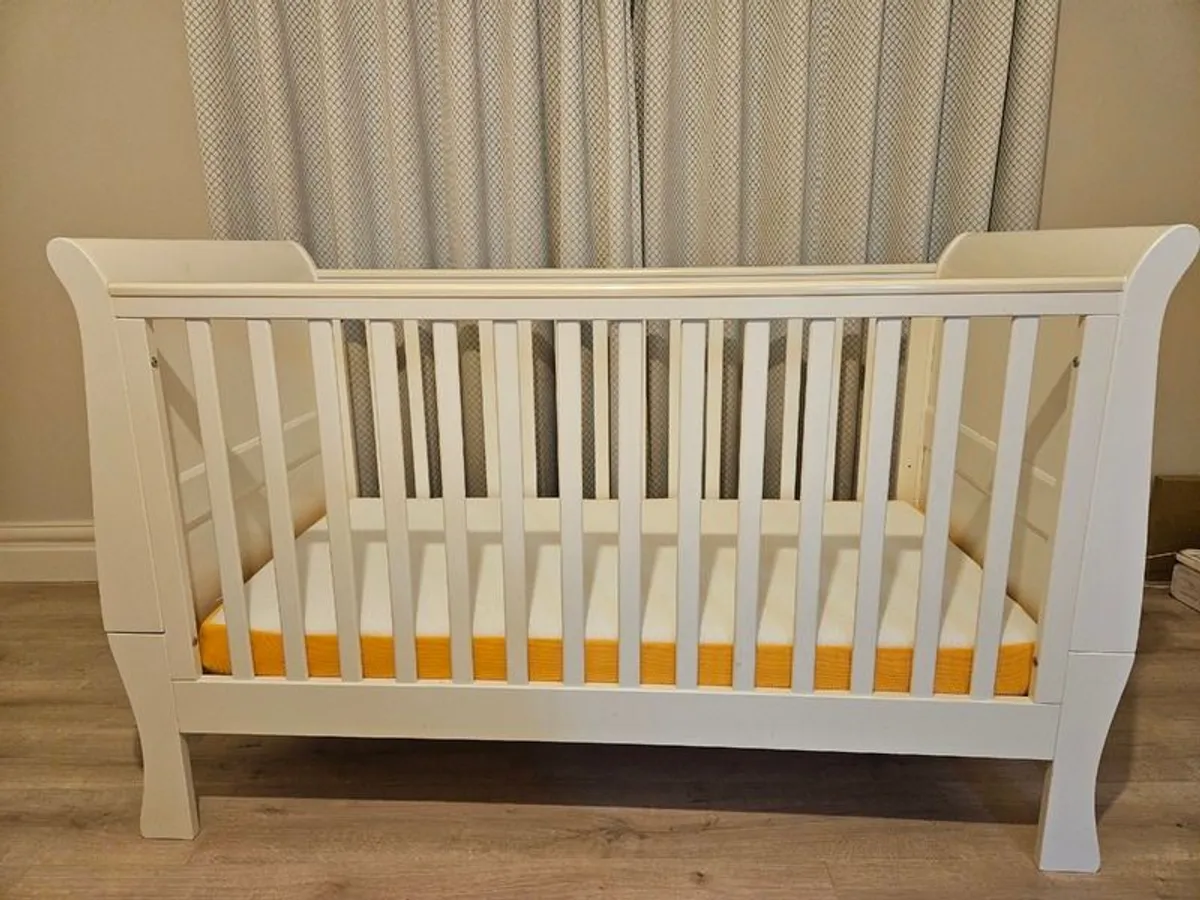 Cot - Image 1