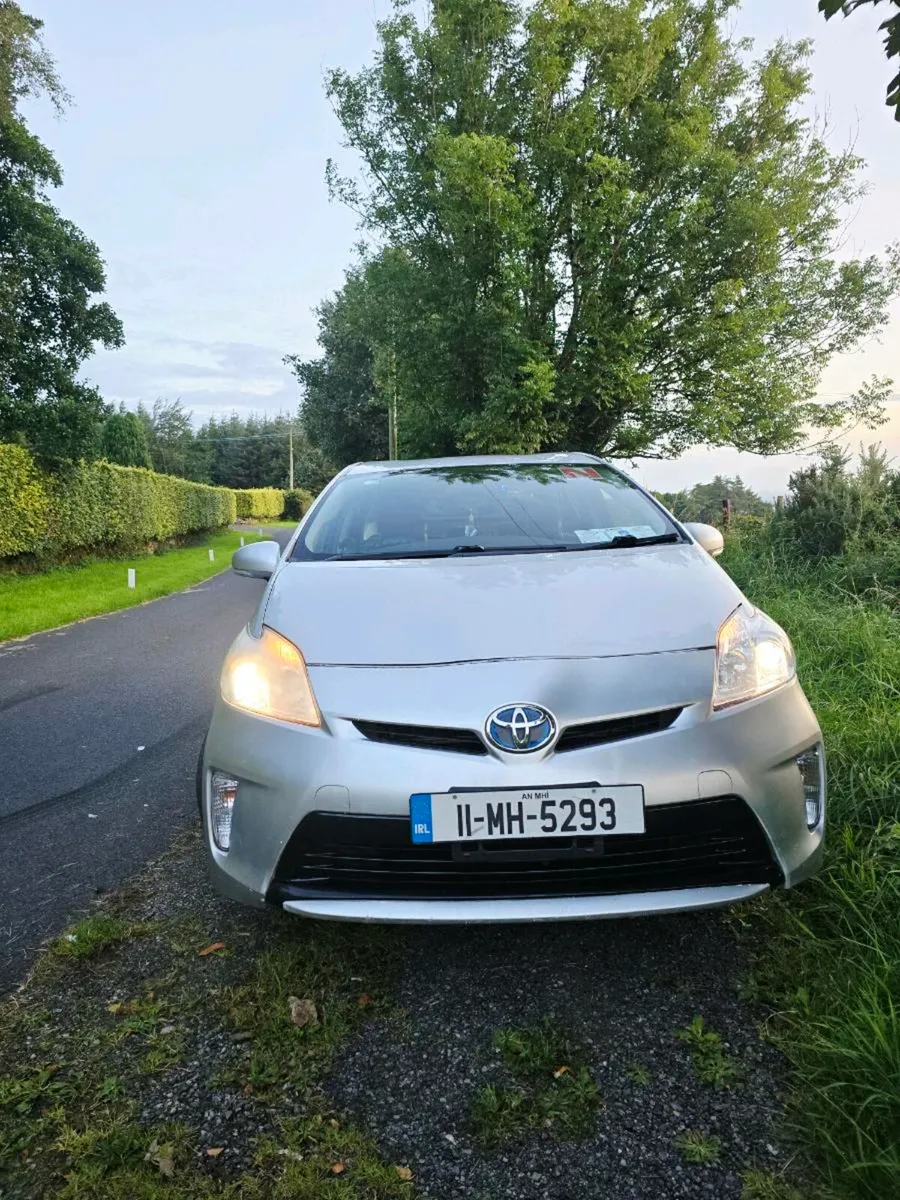 Toyota prius 2011 - Image 1