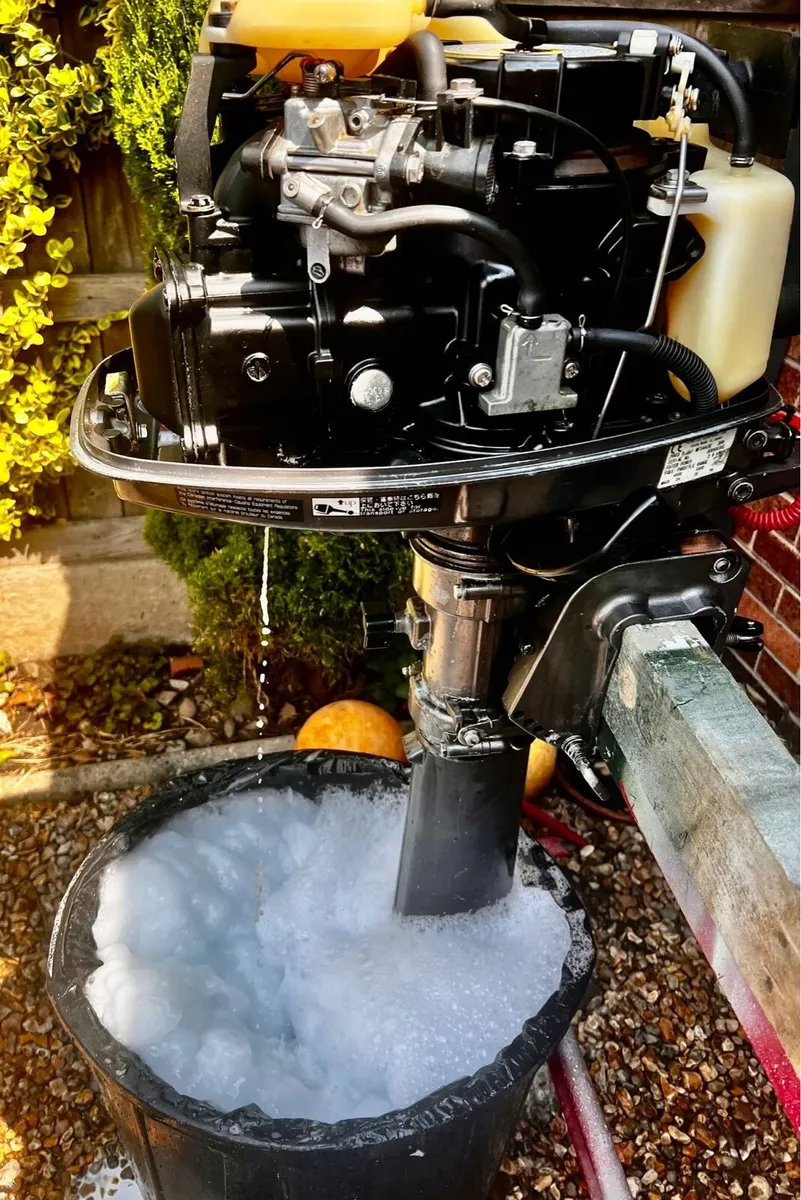 Tohatsu 4hp outboard - Image 3