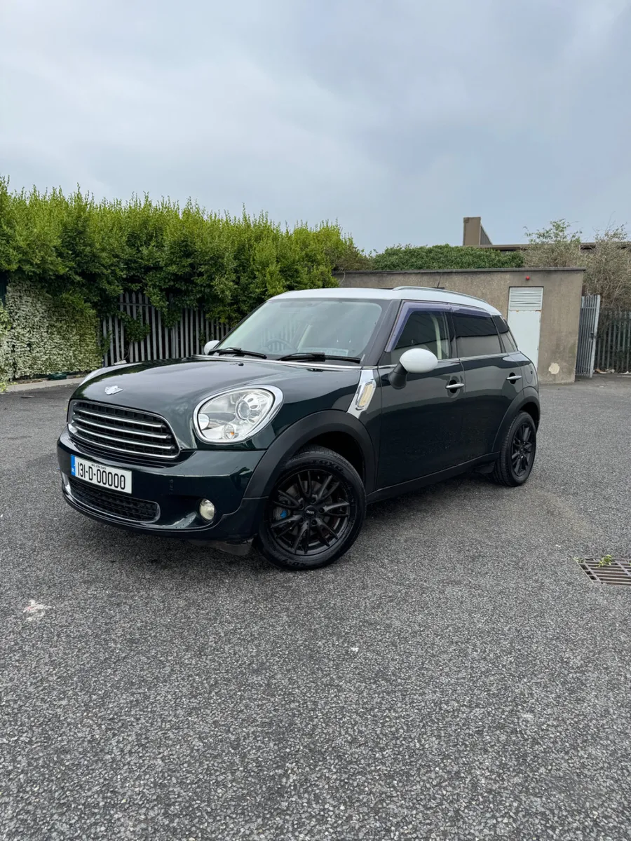 Mini Cooper 1.6 Petrol - Image 1