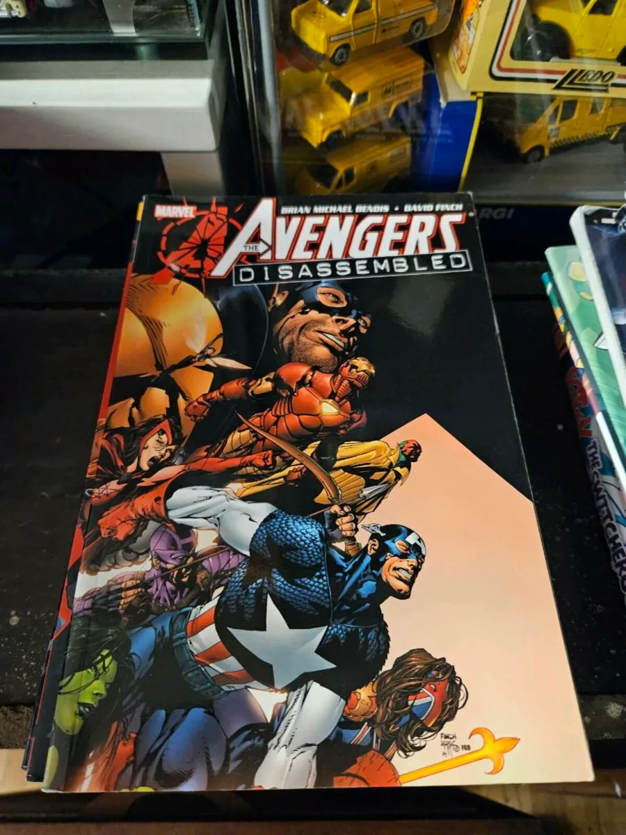 Marvel Book Avengers