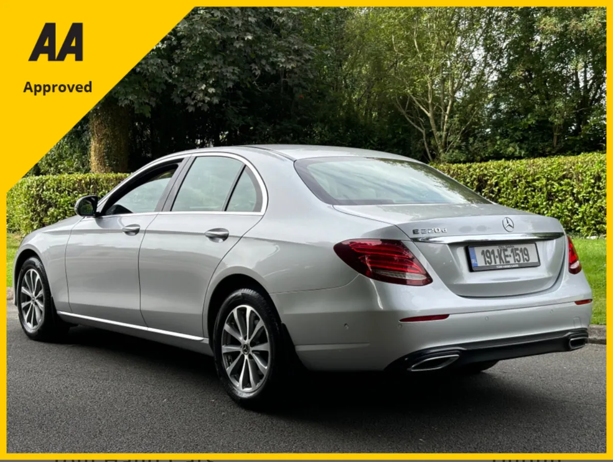 Mercedes-Benz E220D AVANTGARDE 2019 - Image 3