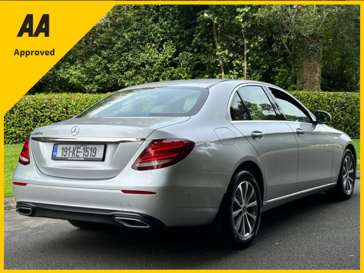 Mercedes-Benz E220D AVANTGARDE 2019 - Image 4