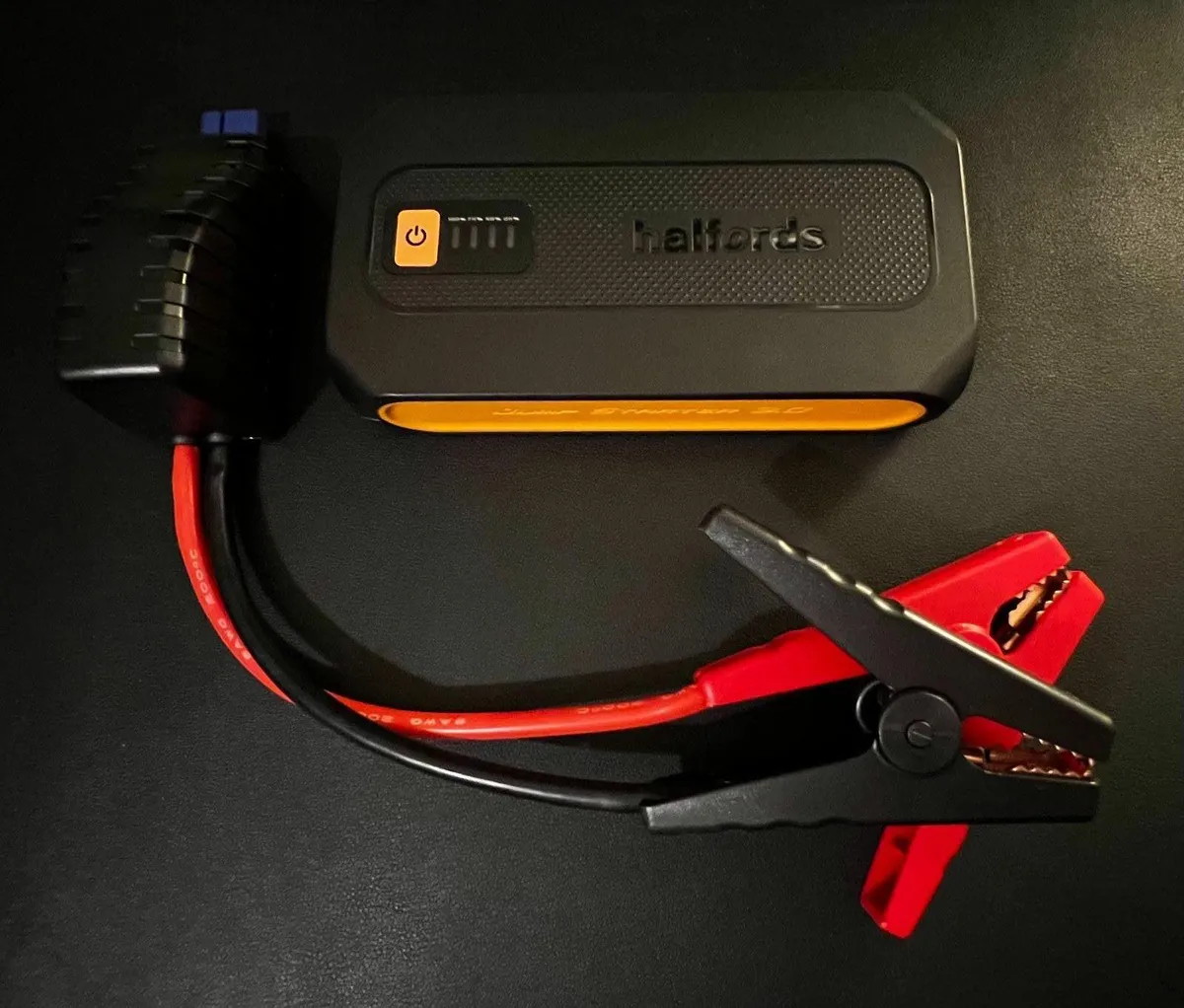 Halfords Advanced Up to 3L Jump Starter - Image 1