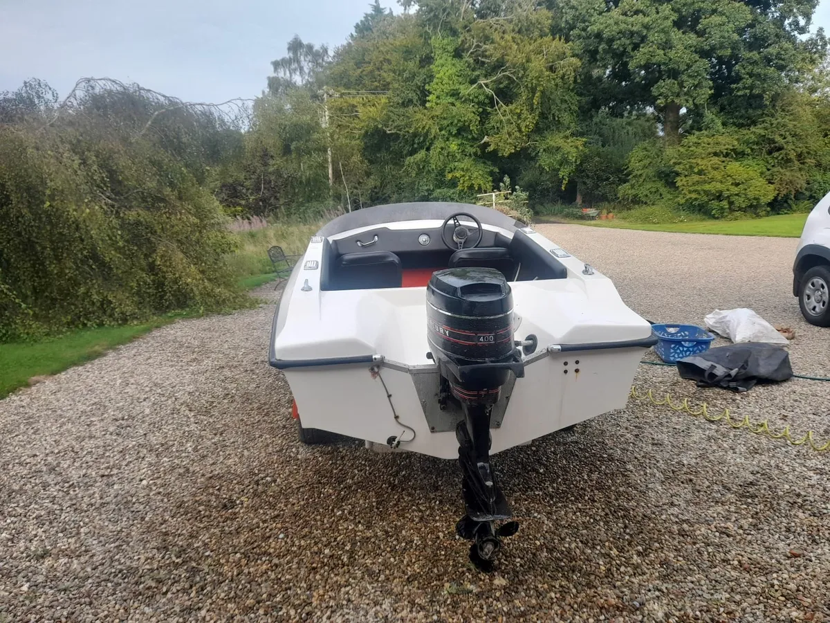Family Speedboat with Outboard and Trailer - Image 3