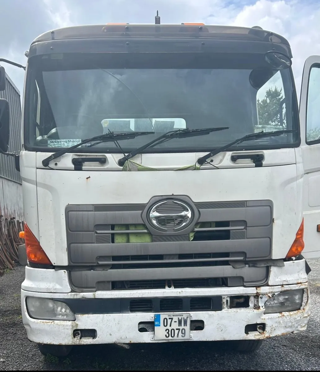 Hino tipper - Image 1