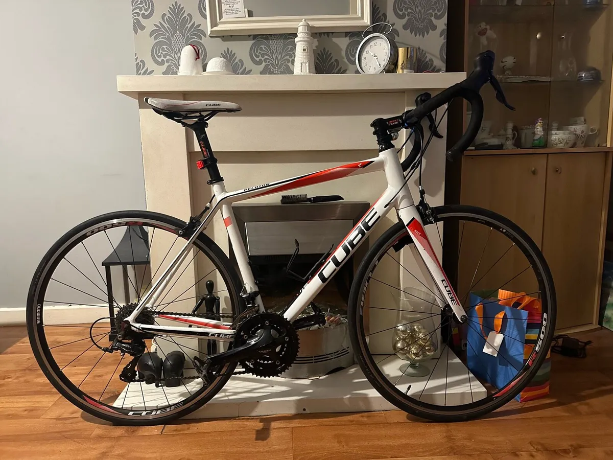 Bike cube peloton pro(reasonable offers accepted) - Image 4
