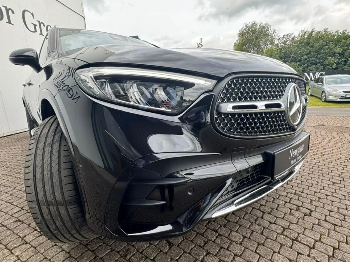 Mercedes-Benz GLC-Class GLC 300 E 4matic AMG Line - Image 4