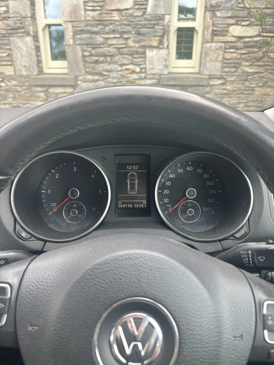 2011 1.6l TDI VW Golf * NCT Aug 26* - Image 3
