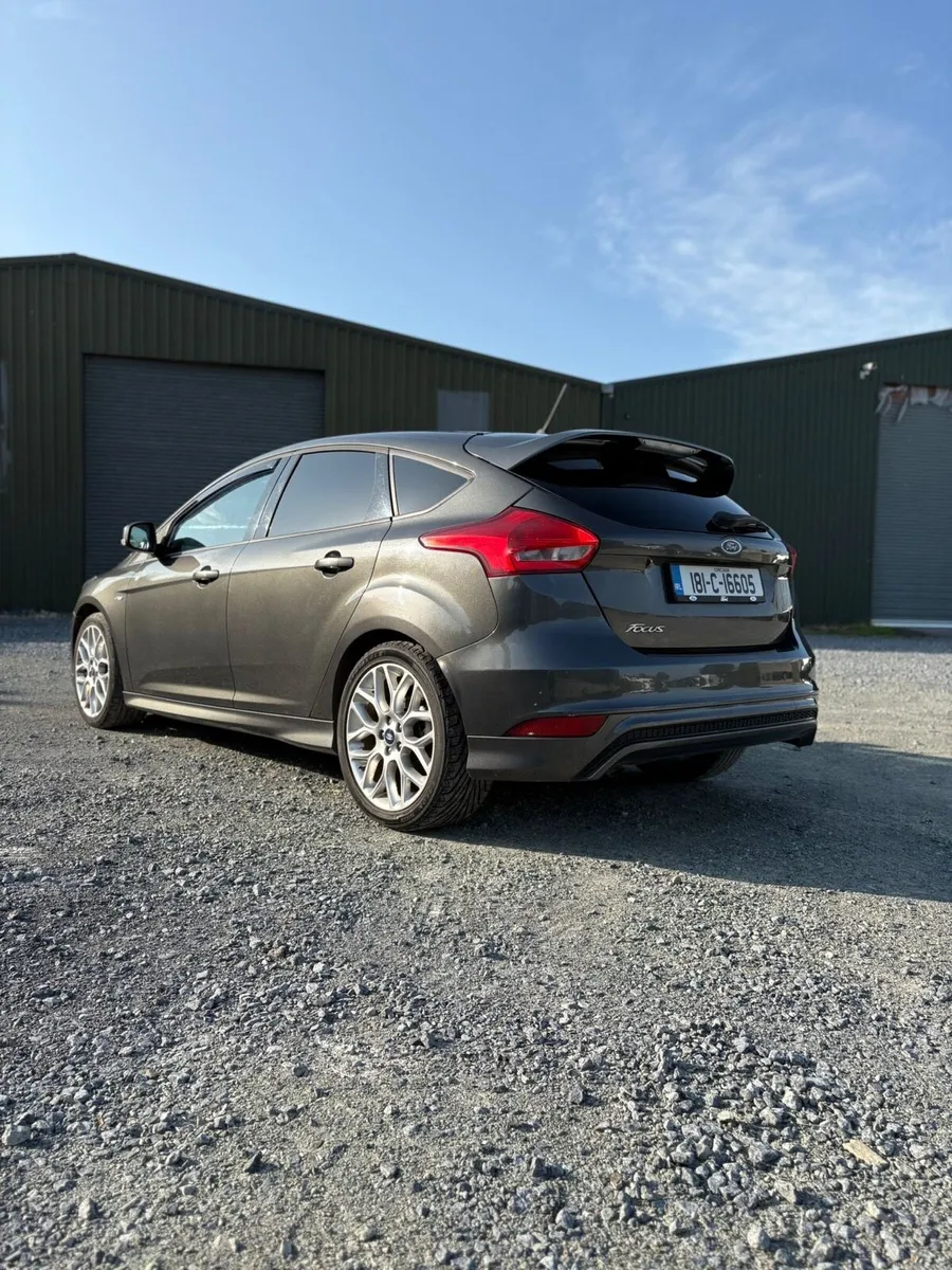 2018 Ford focus ST line diesel - Image 4
