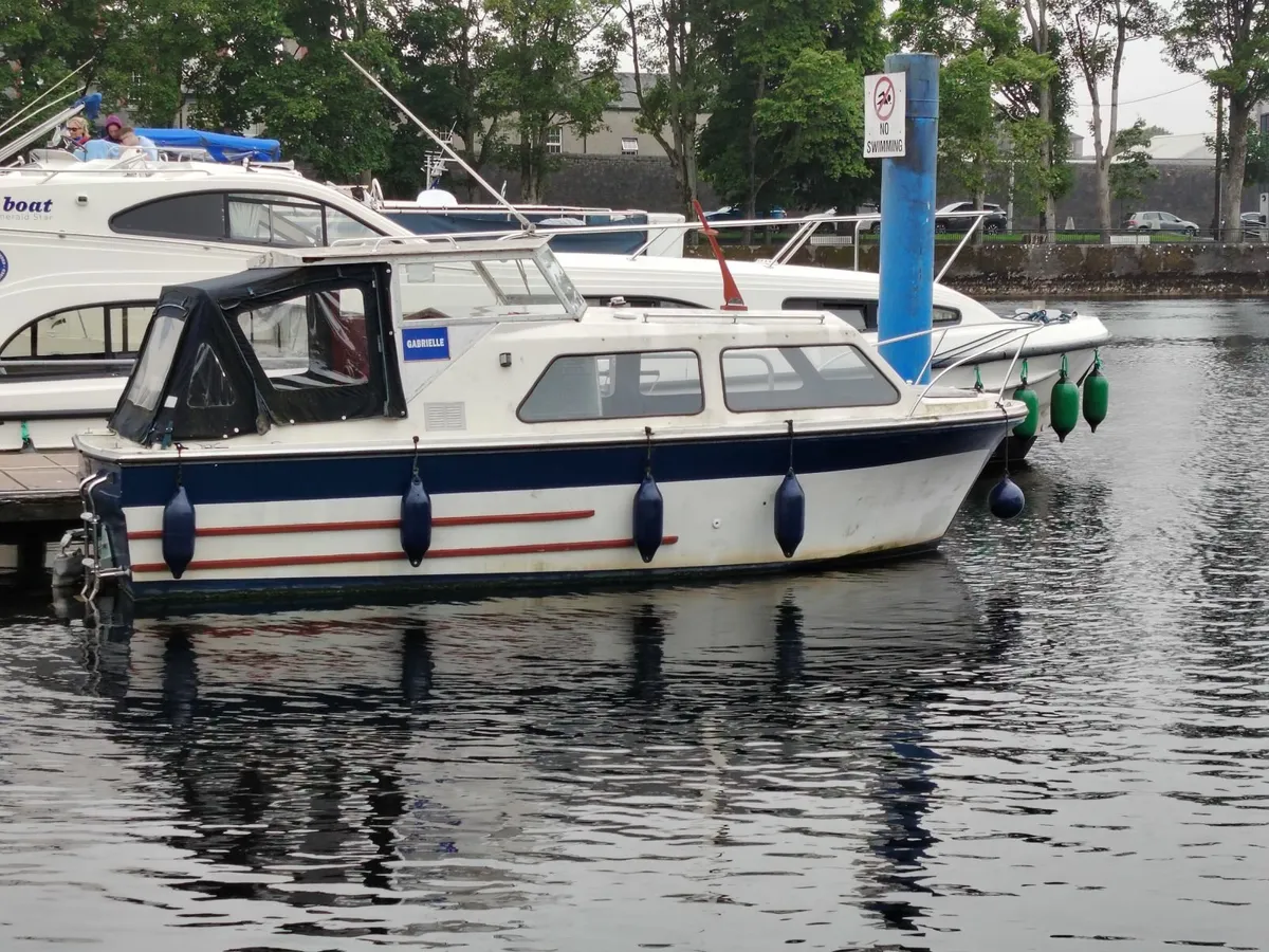 Boat/Cruiser - Image 1
