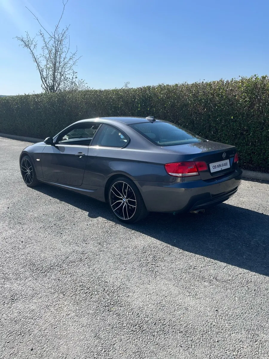 BMW 320cd - Image 2