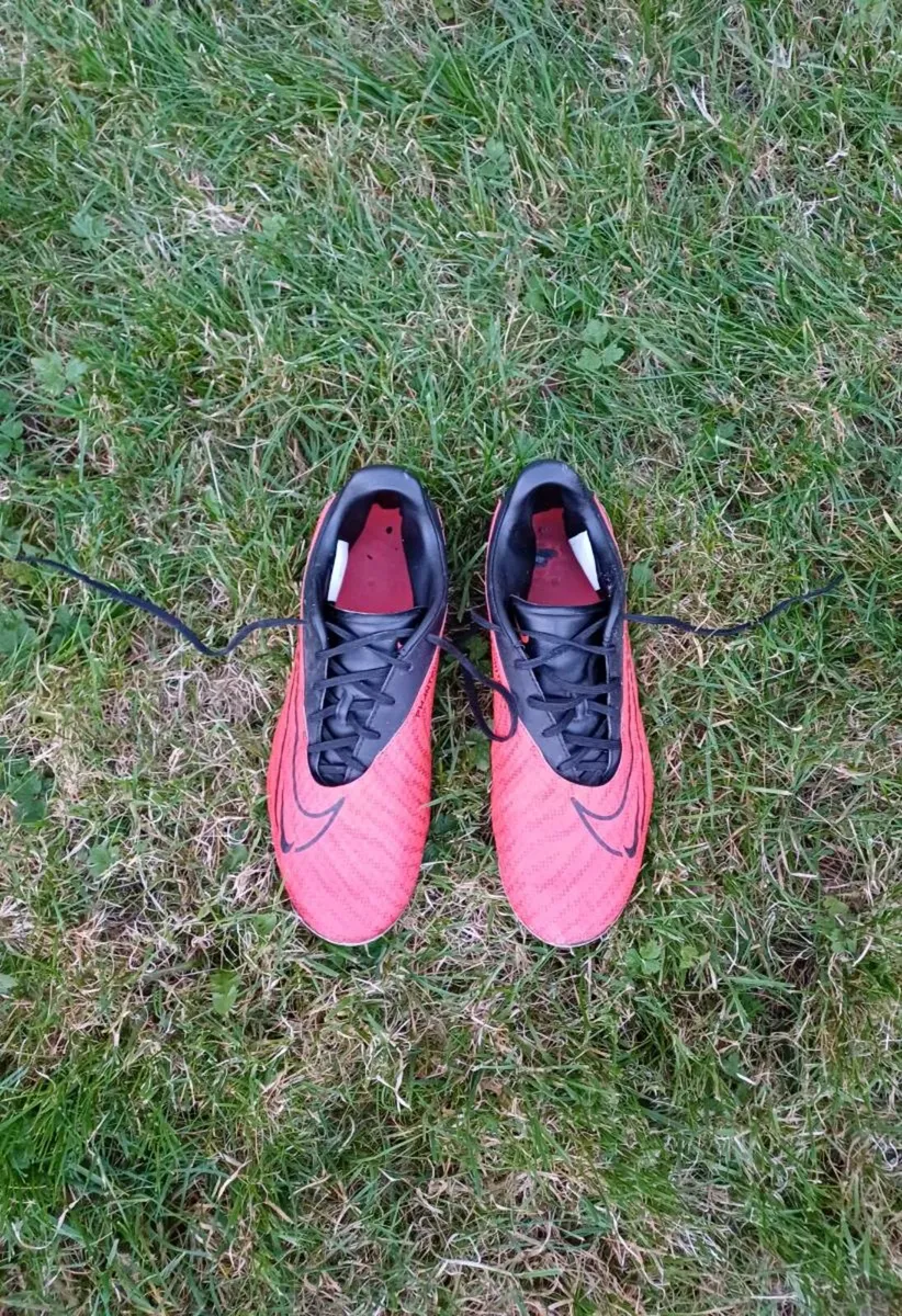 Soccer Boots/ Golf shoes - Image 1