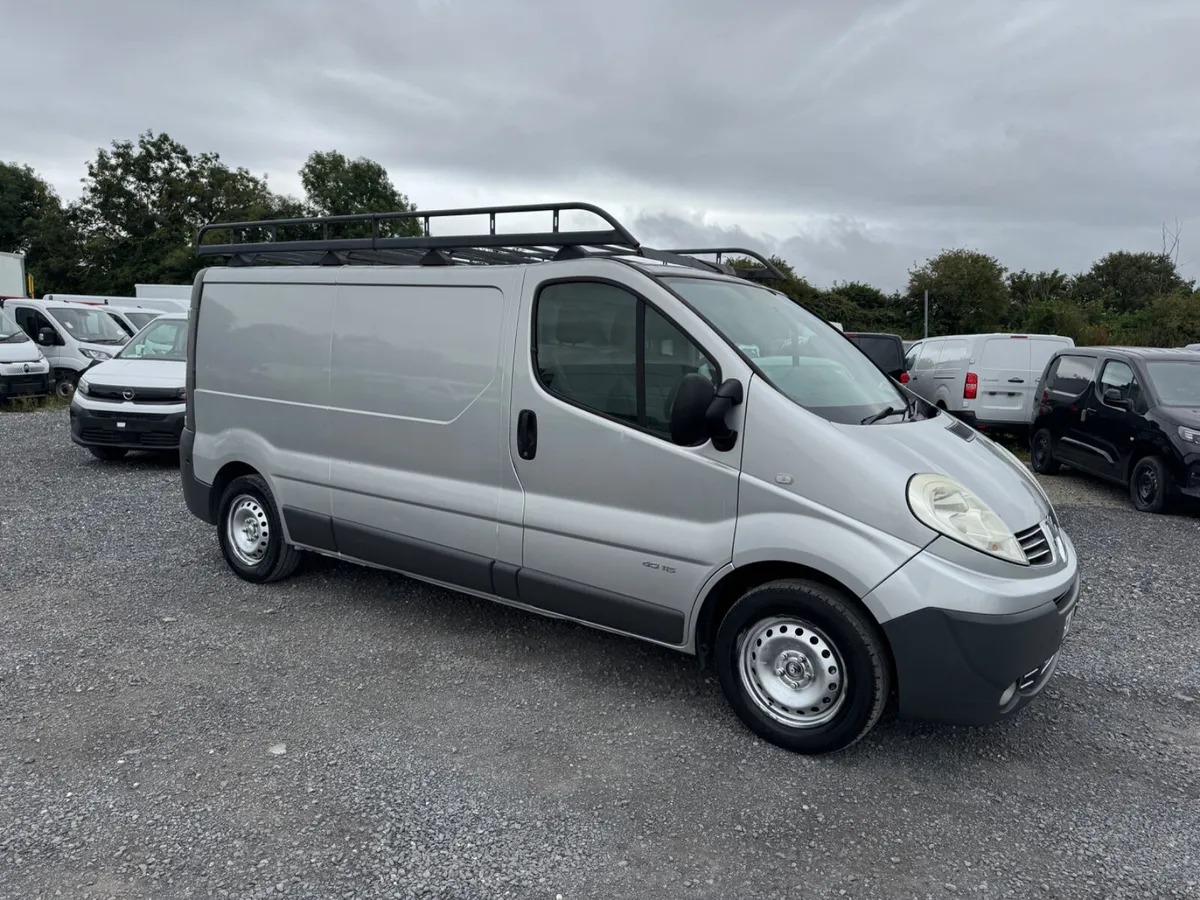 Renault Trafic new cvrt low mileage - Image 1
