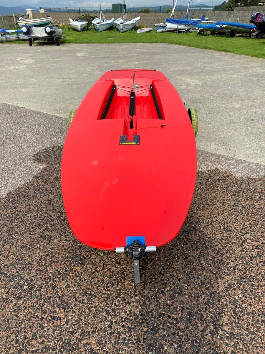 Topper racing boat - Image 1