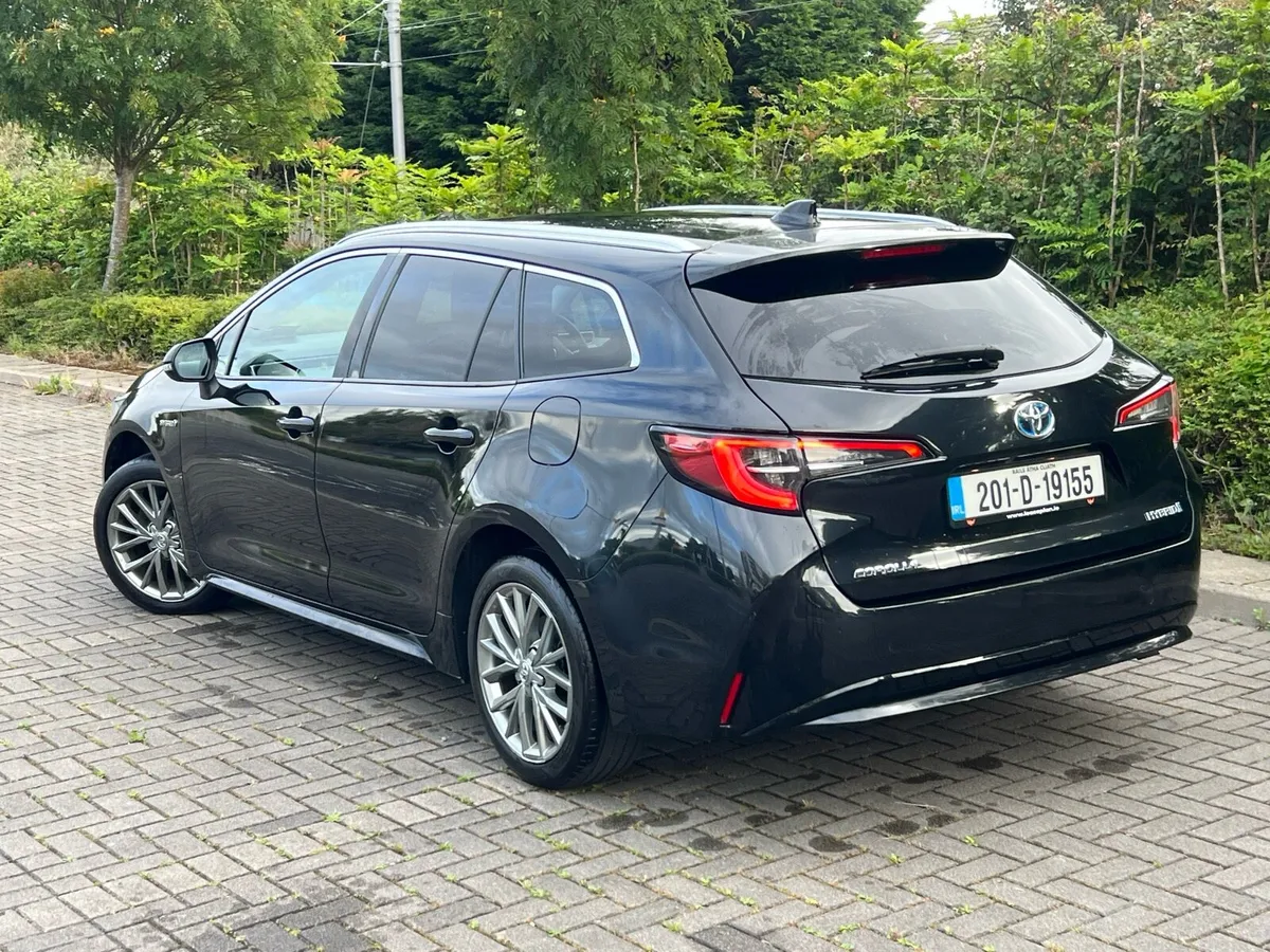 201 TOYOTA COROLA SOL 1.8 HYBRID AUTOMATIC - Image 4