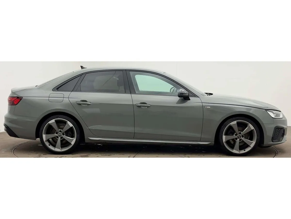 Audi A4 S LN 35TDI MH TDI LINE EDITION BLACK - Image 2