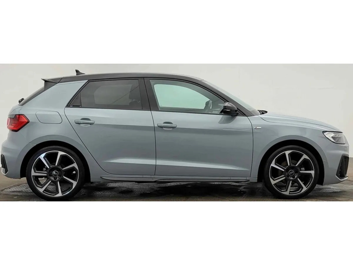 Audi A1 S LINE 35 TFS SPORTBACK TFSI EDITION BLACK - Image 2
