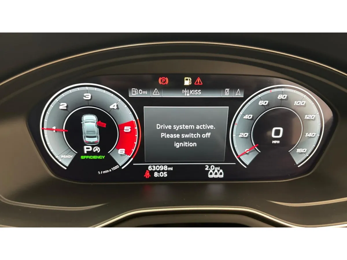 Audi A4 TECHNIK 35 TDI MHEV S- - Image 4