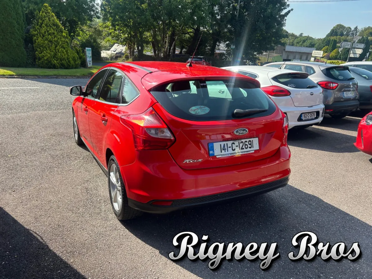 Ford Focus 1.6 TDCI ZETEC S/S 115PS 5DR - Image 4