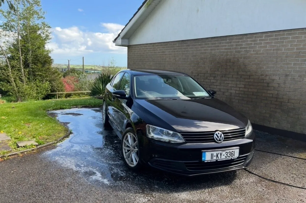 volkswagen jetta - Image 3