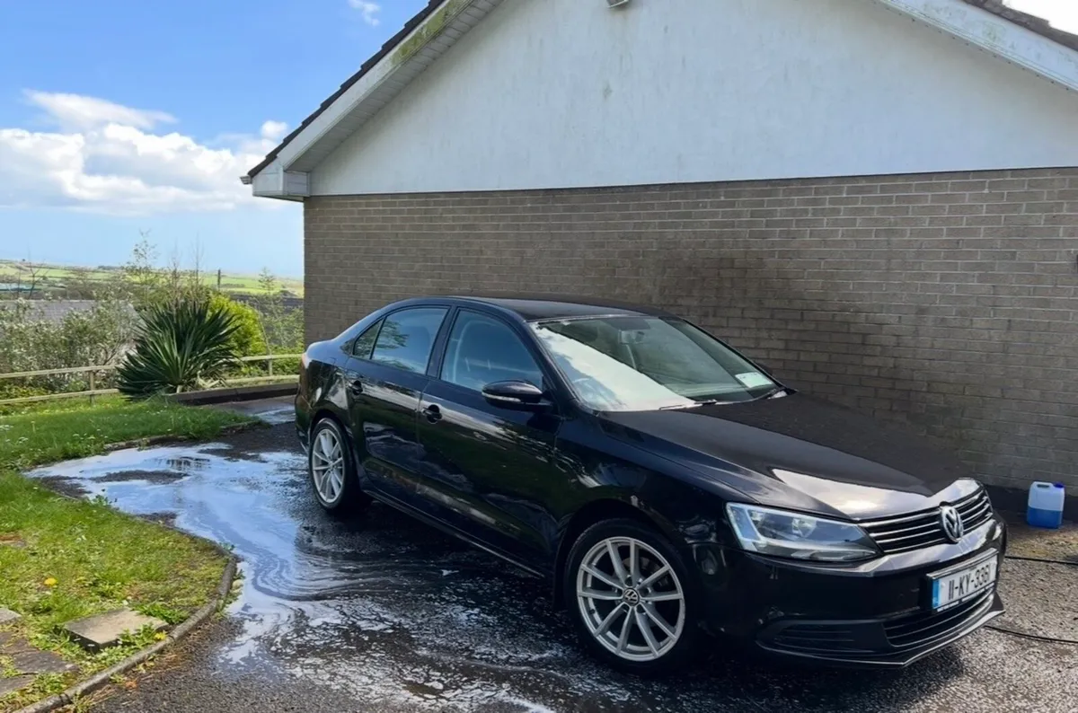 volkswagen jetta - Image 4