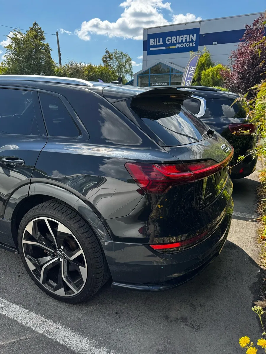 2020 Audi e-tron 50 Technik - Image 4