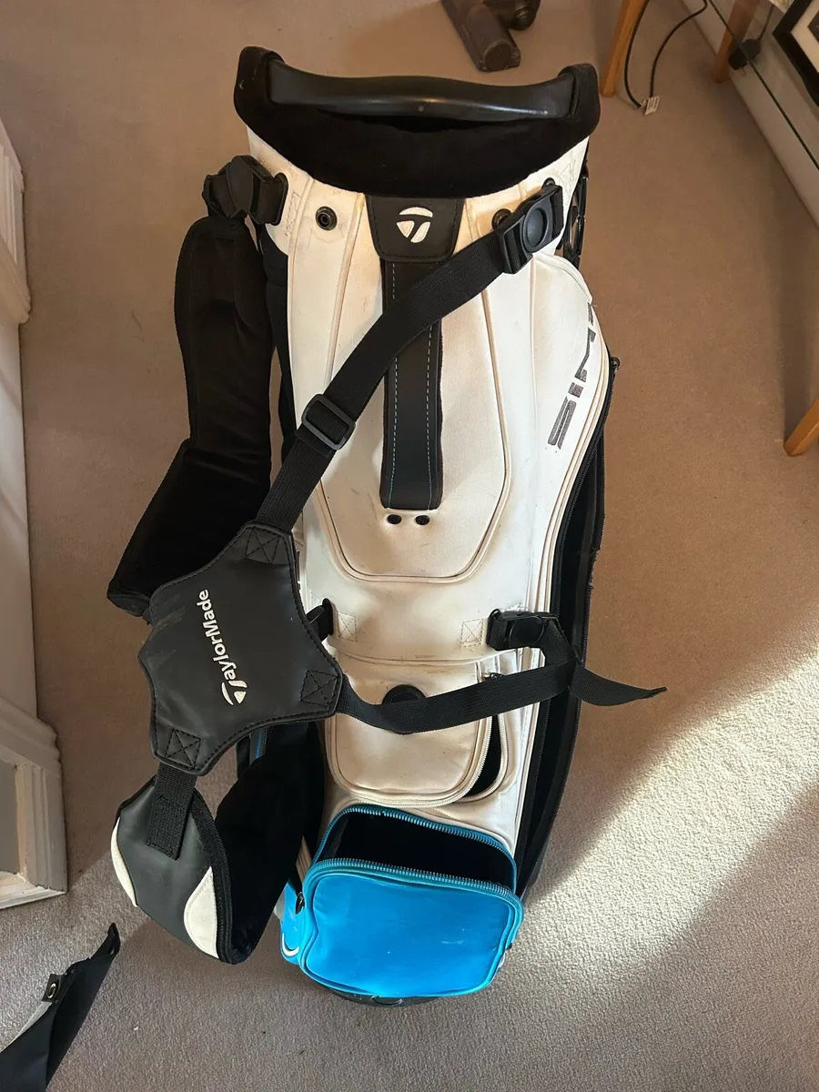 Taylormade Sim 2 Tour Carry Bag - Image 4