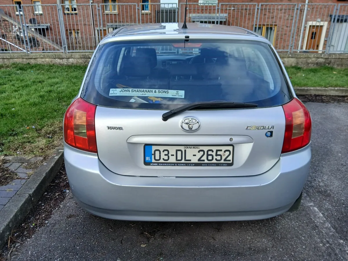 Toyota Corolla 2003 - Image 2