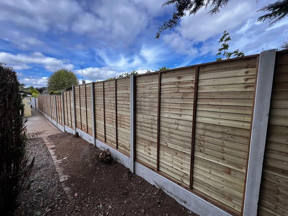 Fence concrete Hposts,panels VAT reg - Image 1