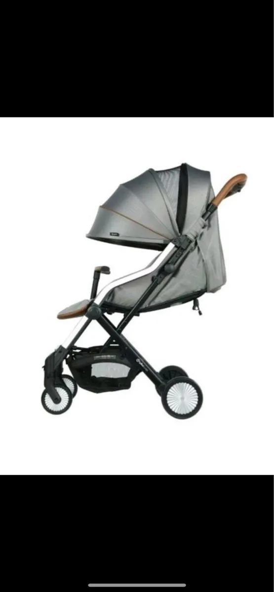 Pram - Image 1