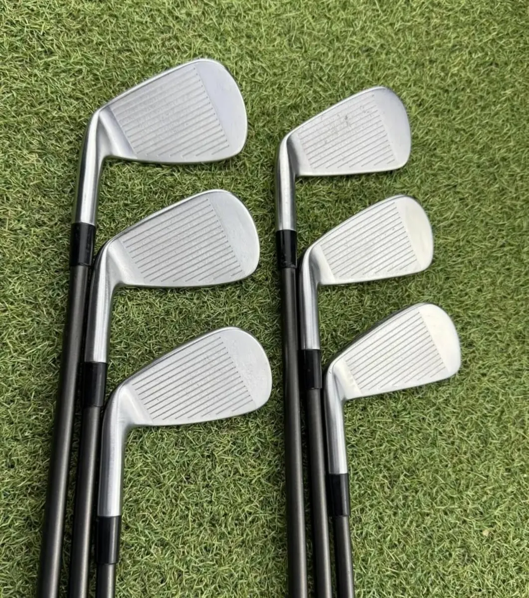 TAYLORMADE P790 2019 IRONS / 5-PW / STIFF - Image 3