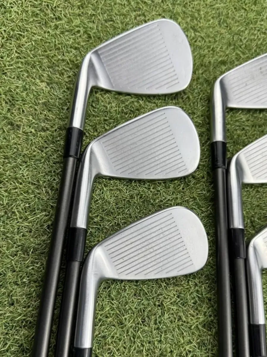 TAYLORMADE P790 2019 IRONS / 5-PW / STIFF - Image 4