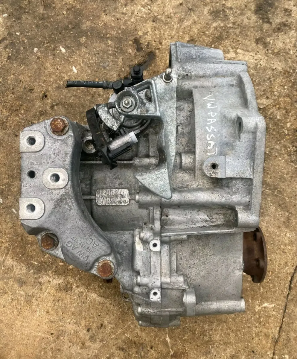 6 speed gearbox - Image 1