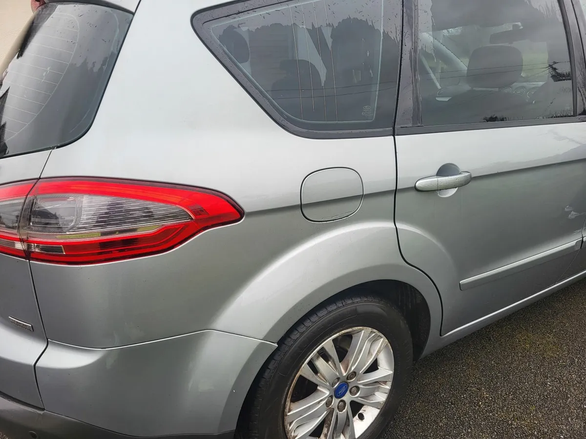Ford S-Max 2013 - Image 1
