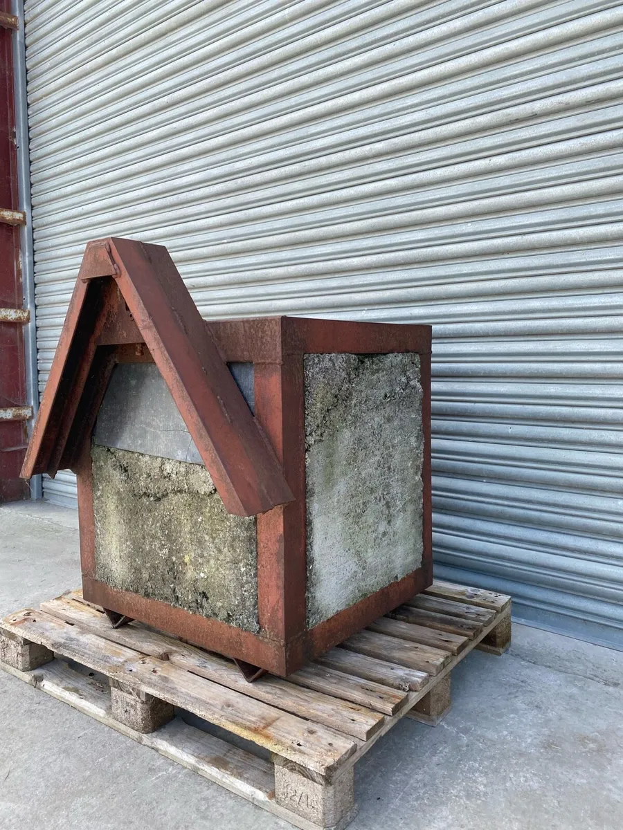Weight with A frame attachment - Image 1